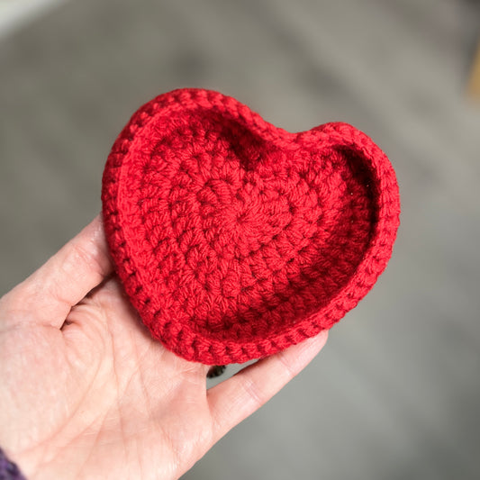 Crochet Heart Trinket Trays