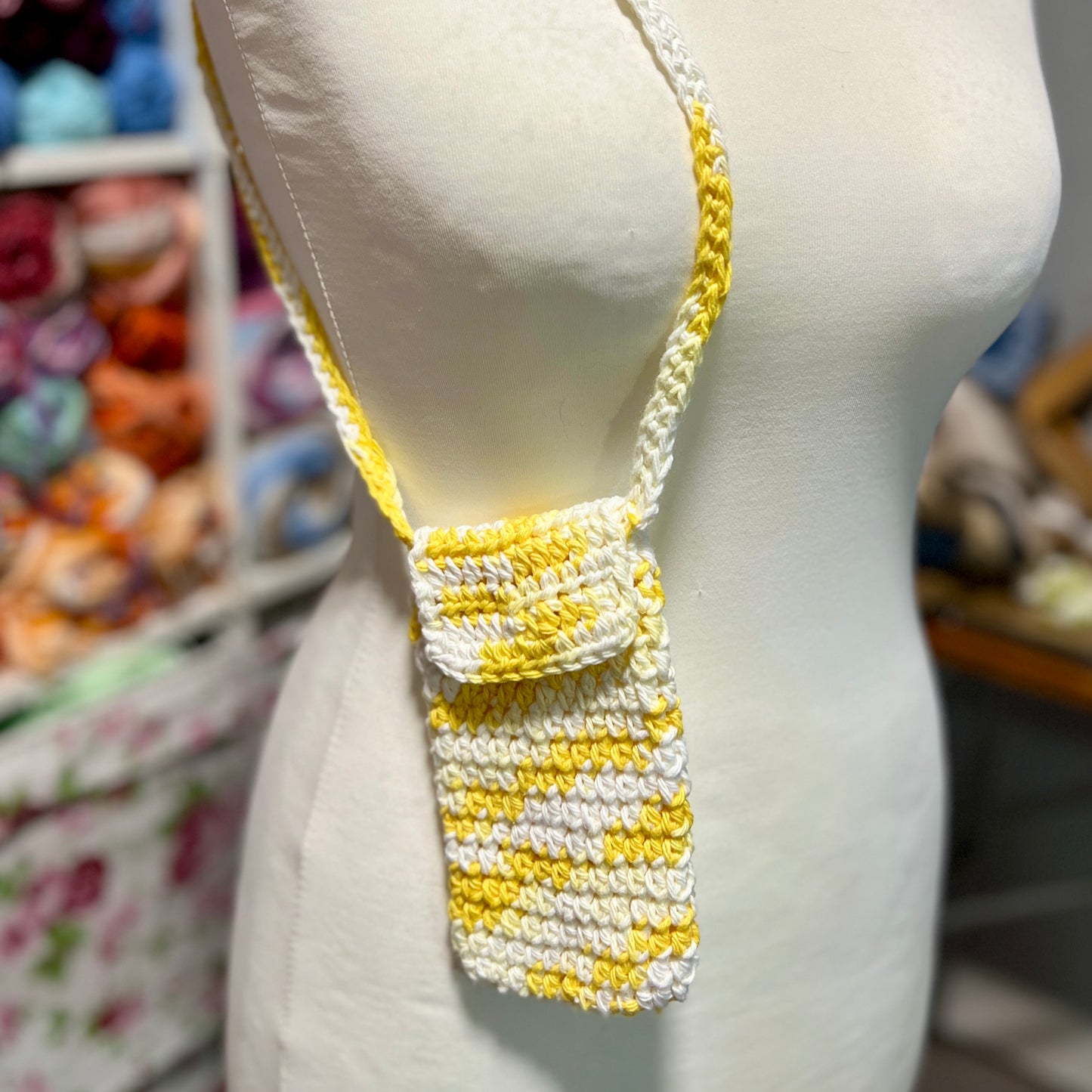 Phone Case with shoulder strap - Crochet Bag