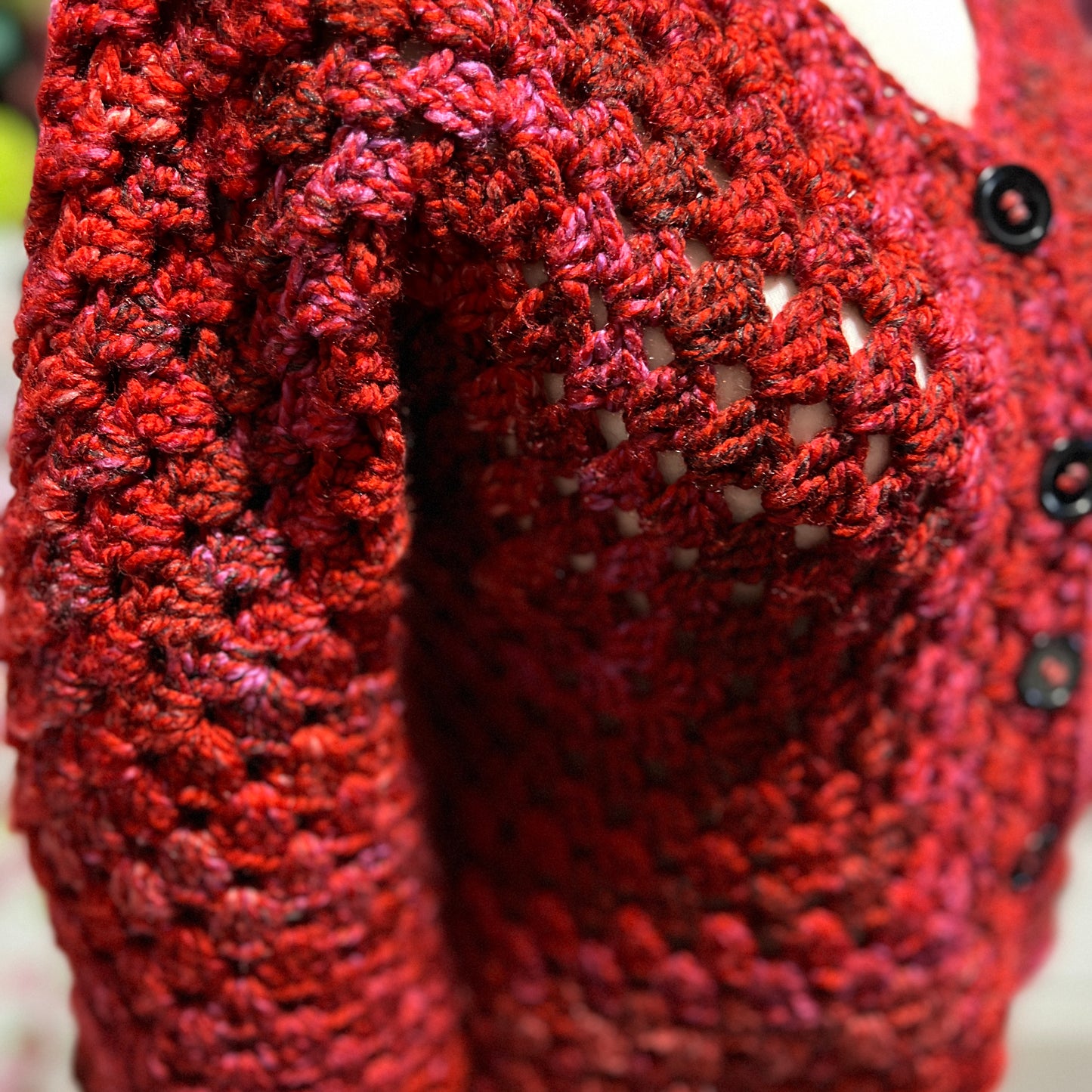 Hexagon Cardigan ‘Barn house Red’