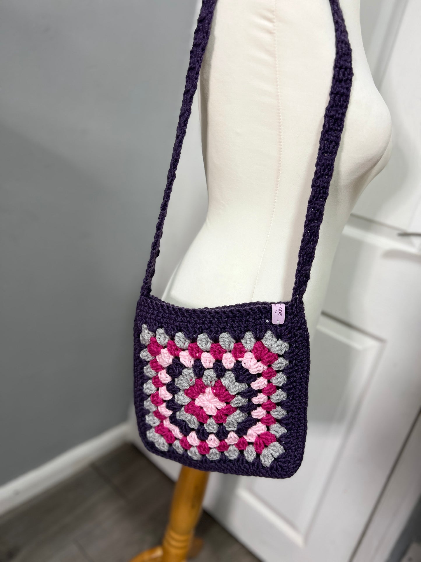 Crochet Granny Square Lined Shoulder Bag Medium
