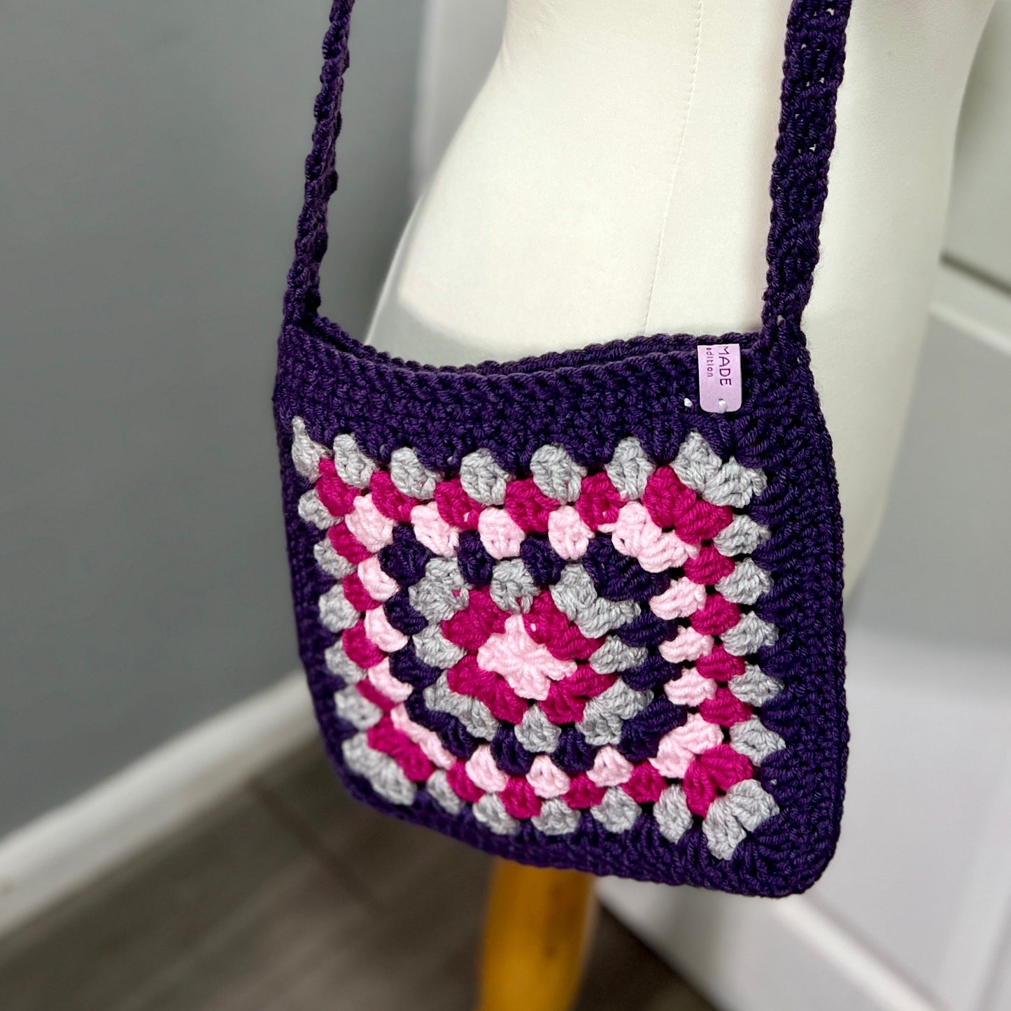 Crochet Granny Square Lined Shoulder Bag Medium