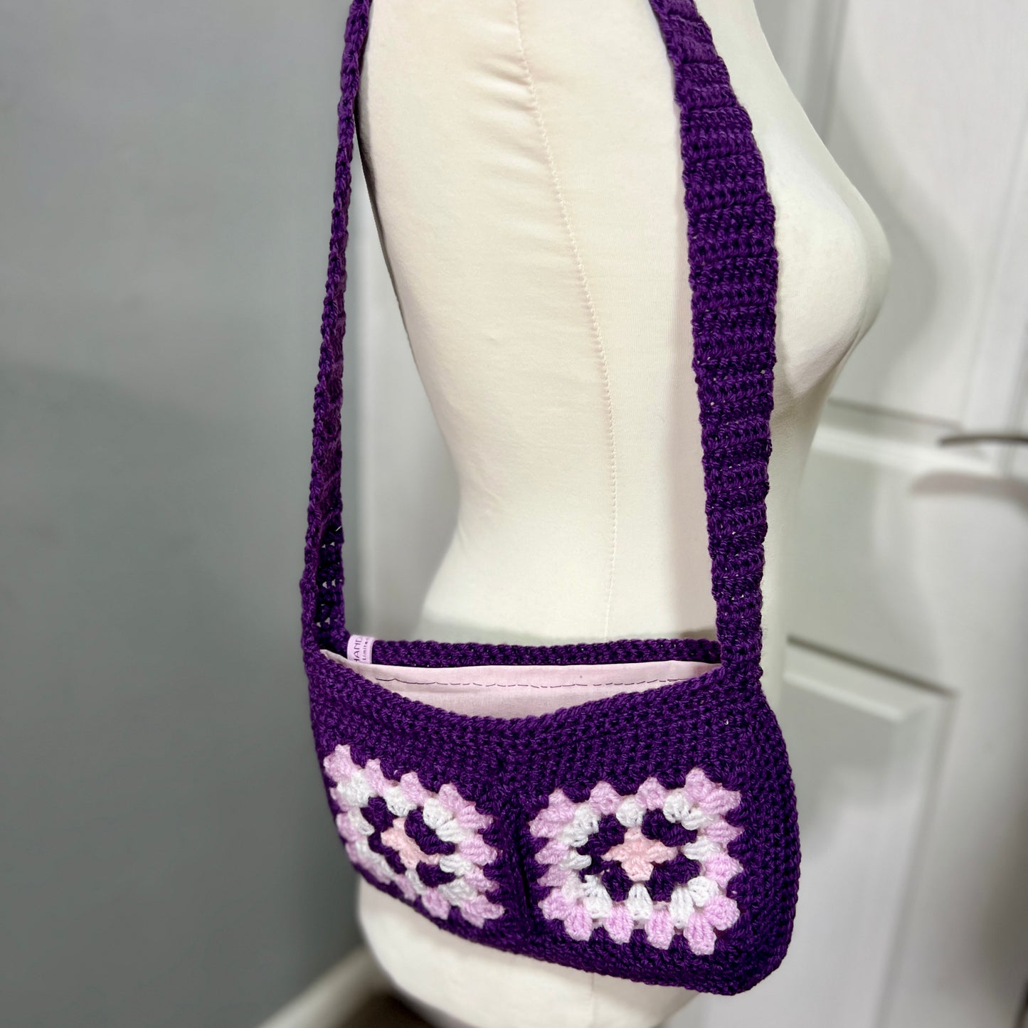 Crochet Granny Square Lined Shoulder Bag Medium