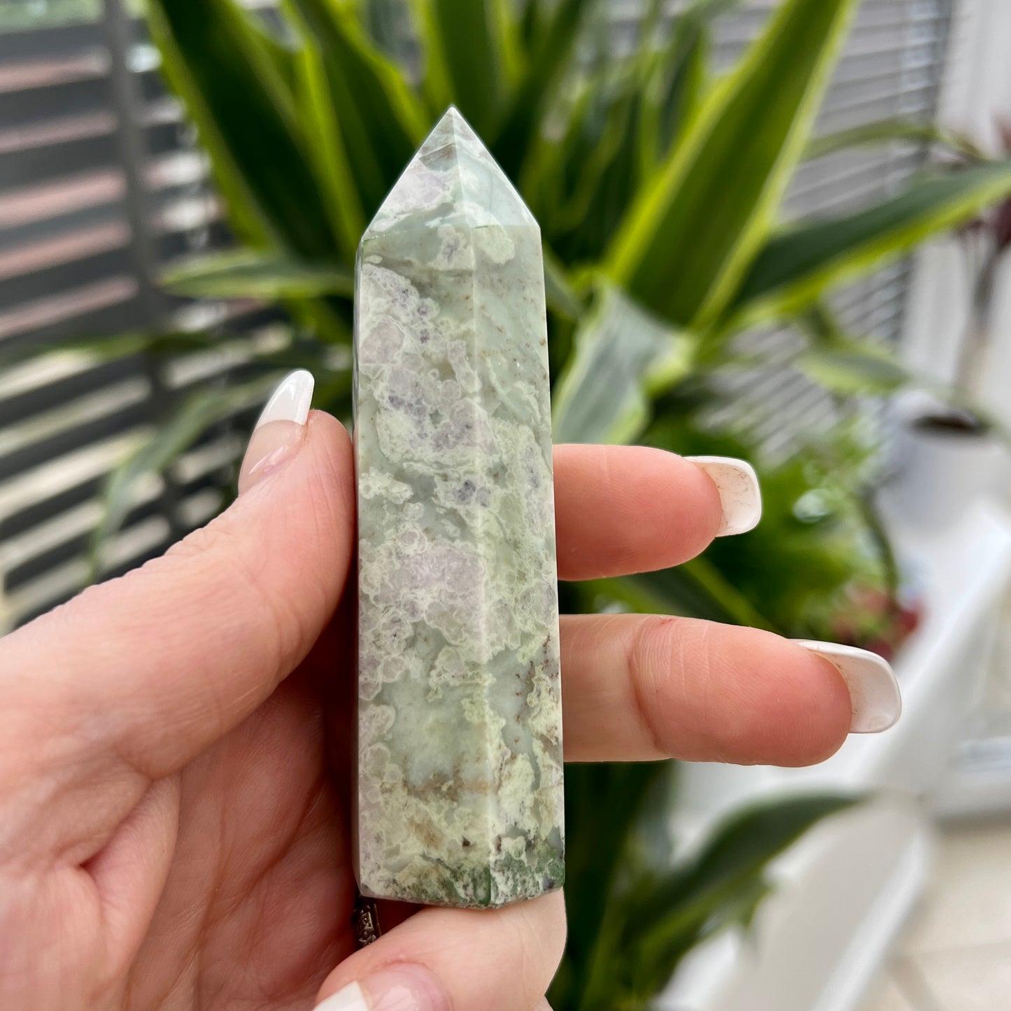 Kunzite Green Agate Tower