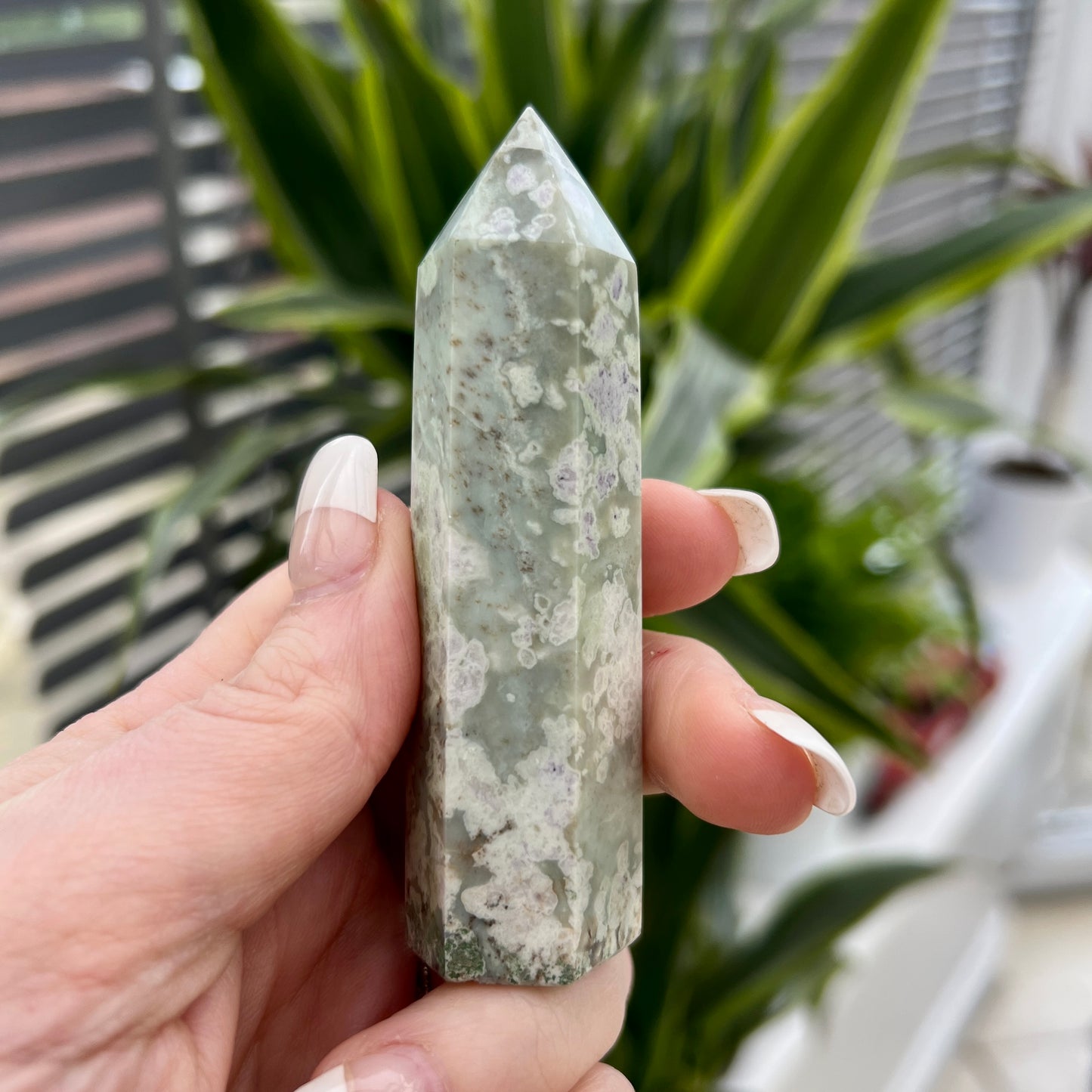 Kunzite Green Agate Tower